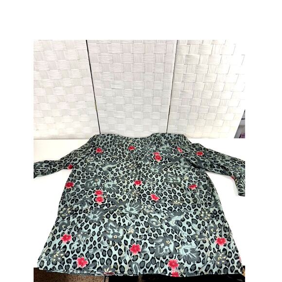 Stunning! Y2K Leopard Print Blouse,No Size, Button Up ,Flare Wrists,Gypsy,Office - Picture 6 of 7